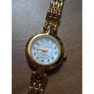 VTG Jaclyn Smith Quartz Watch Gold Tone, Mother of Pearl Dial, Classic Bracelet